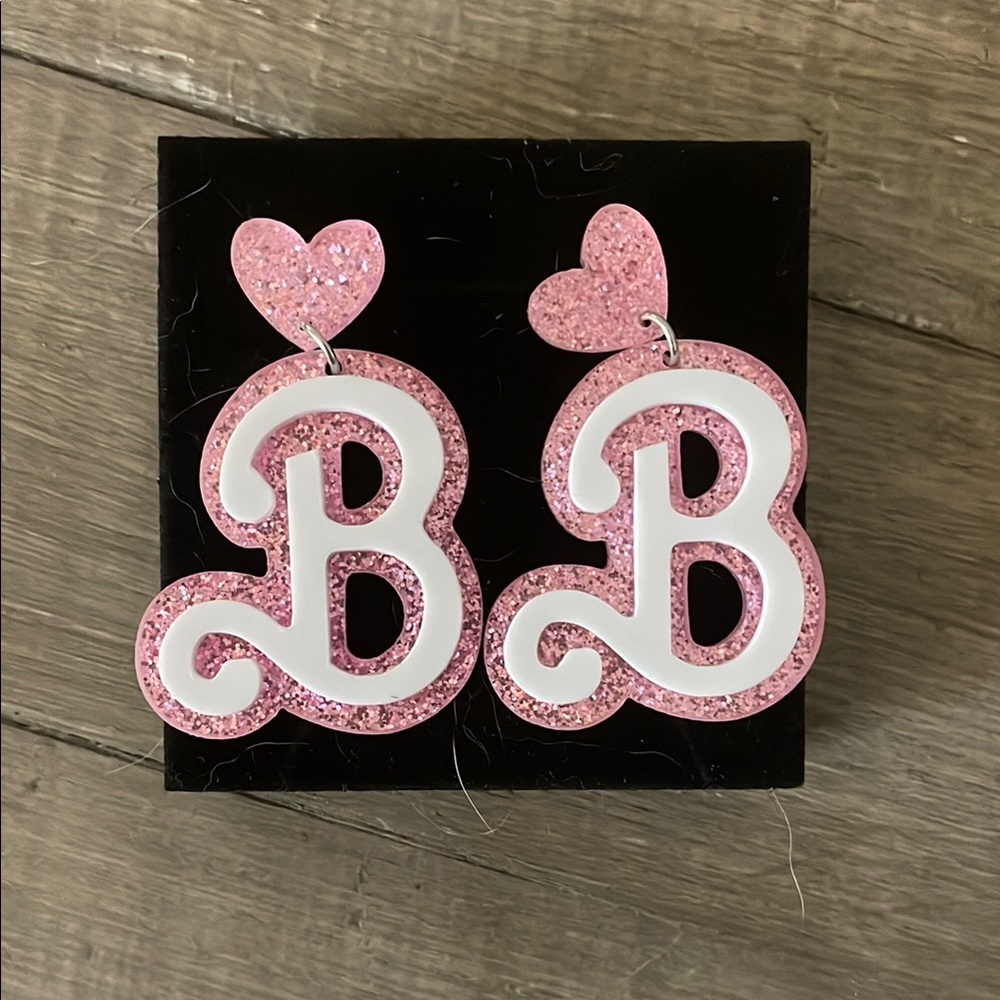 Unique, retro! Barbie earrings!